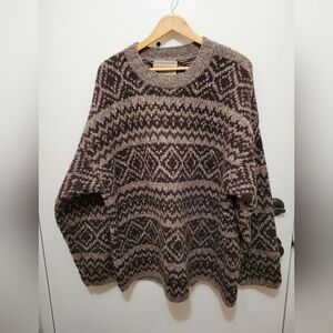 Abercrombie & Fitch Brown and Tan Crewneck Sweater